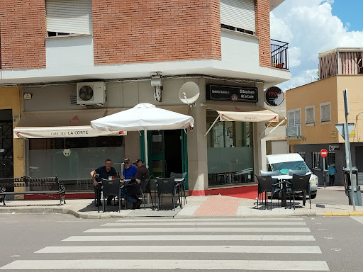 El Esquinazo De La Corte