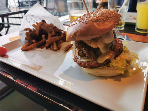 Photo 3 - Big Burger & Bagels