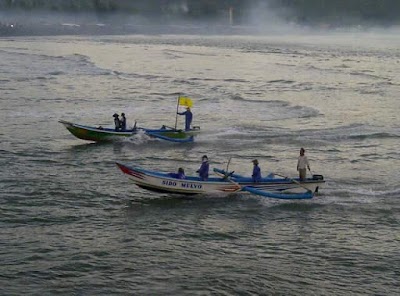 Photos of Pantai Logending