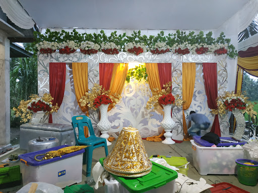 Eka Queen (Profesional Make up And WO)