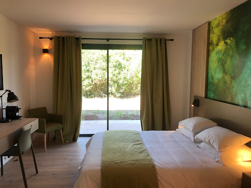 Logis Hôtel Déjeunez sous l'Arbre - Thumbnail