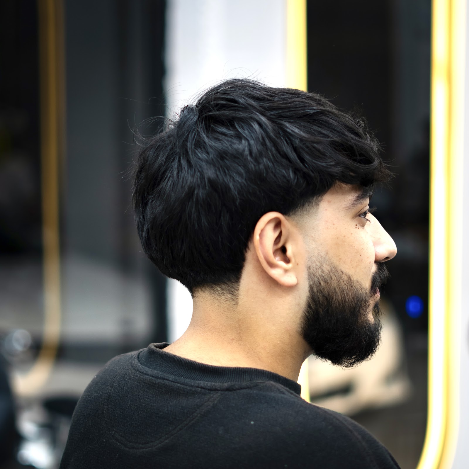 مركز وصالون المقص الكلاسيكي للرجال - صورة 3