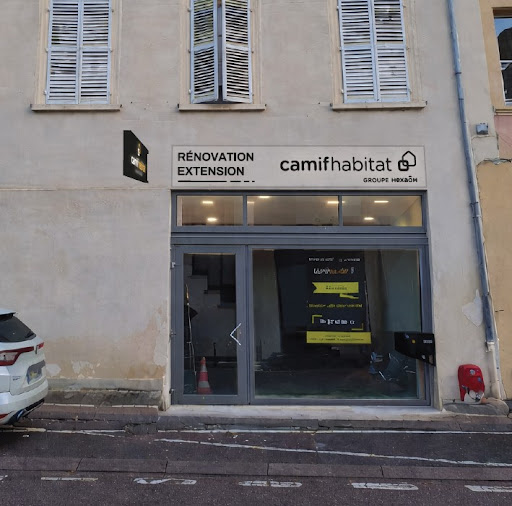 Les travaux avancent à grands pas à l’agence Camif...