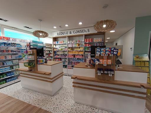 SELARL PHARMACIE DU MENEZ HOM