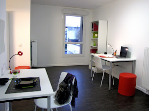 Photo n°4 de Espacil Habitat - Résidence George V à Maisons-Laffitte (Foyer Jeunes travailleurs)