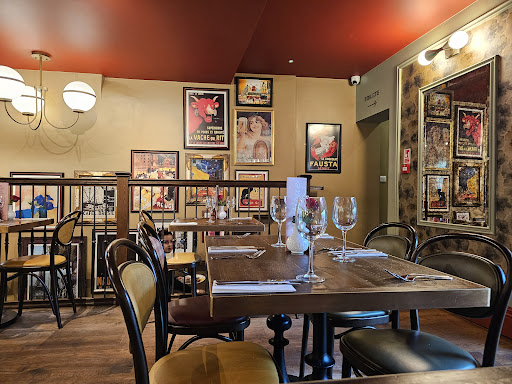 Rustique Restaurant - Visual