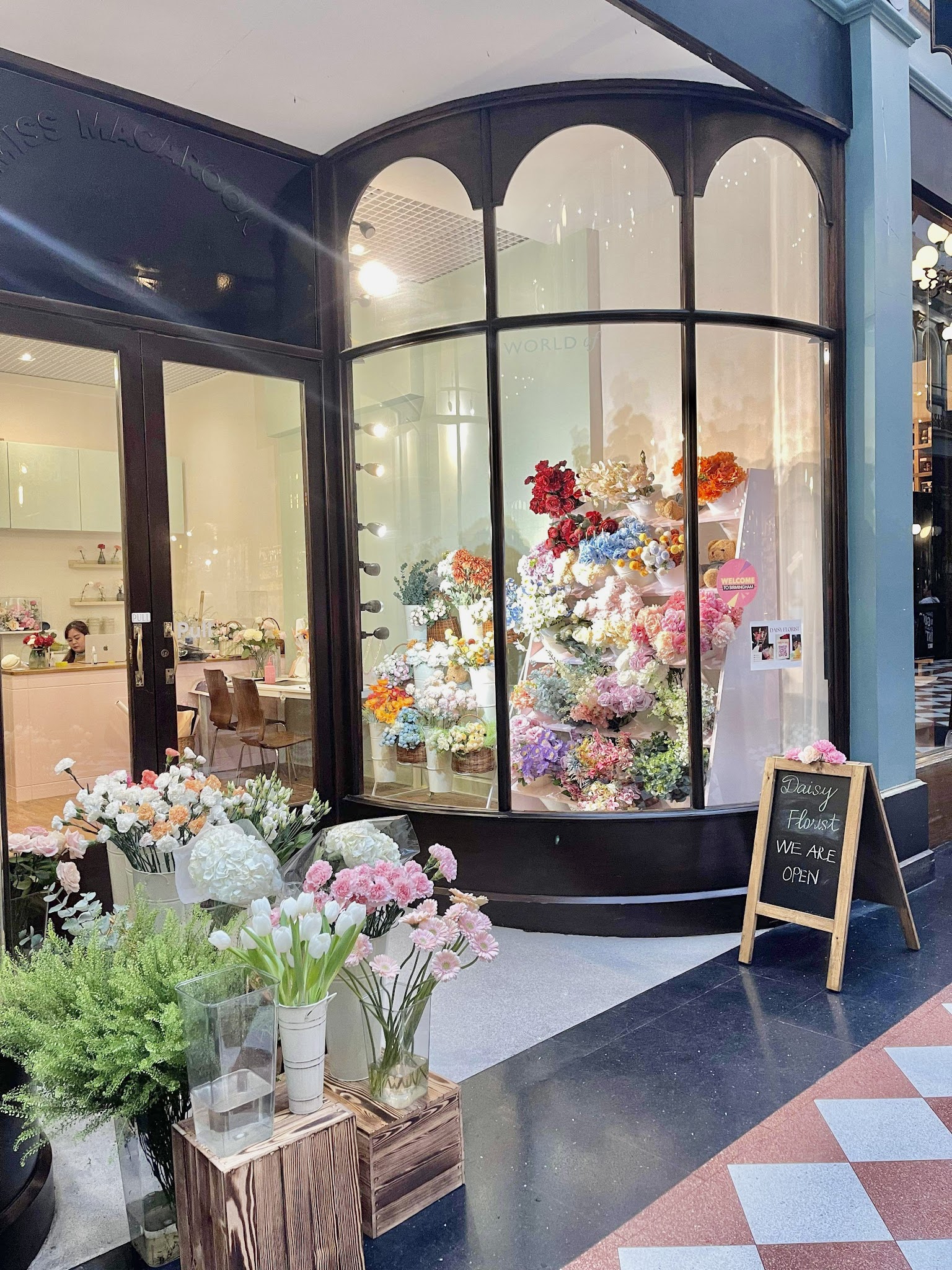 Daisy Florist - Florists - photo 1