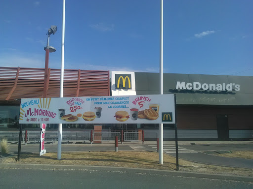 Photo 1 - McDonald's Lesquin