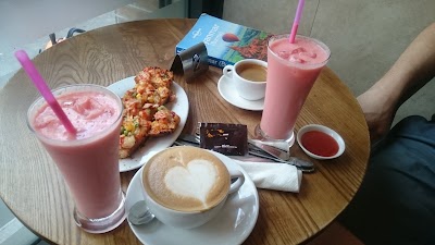 Photos of Parisian Cake & Cafe