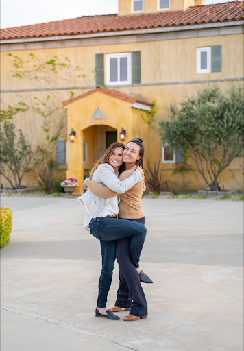 Lauren Karen Team - Thumbnail