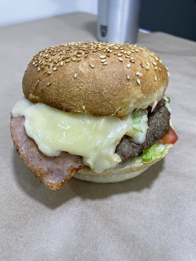 Photo 1 - Le Gourmet Burger