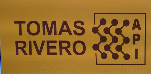 Tomas Rivero API