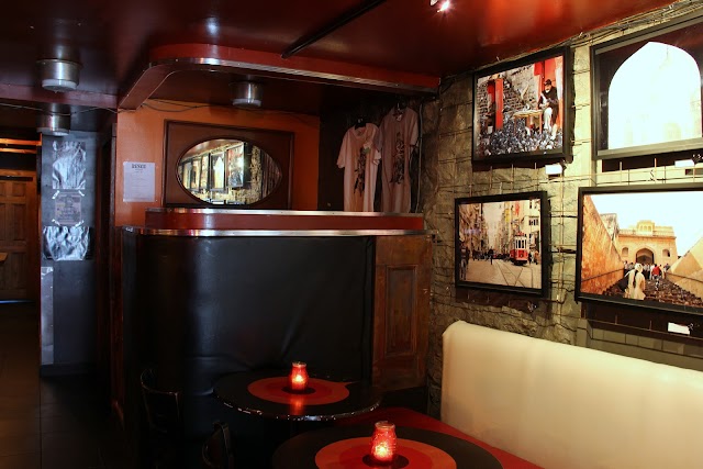 Escogriffe Café Bar (L')