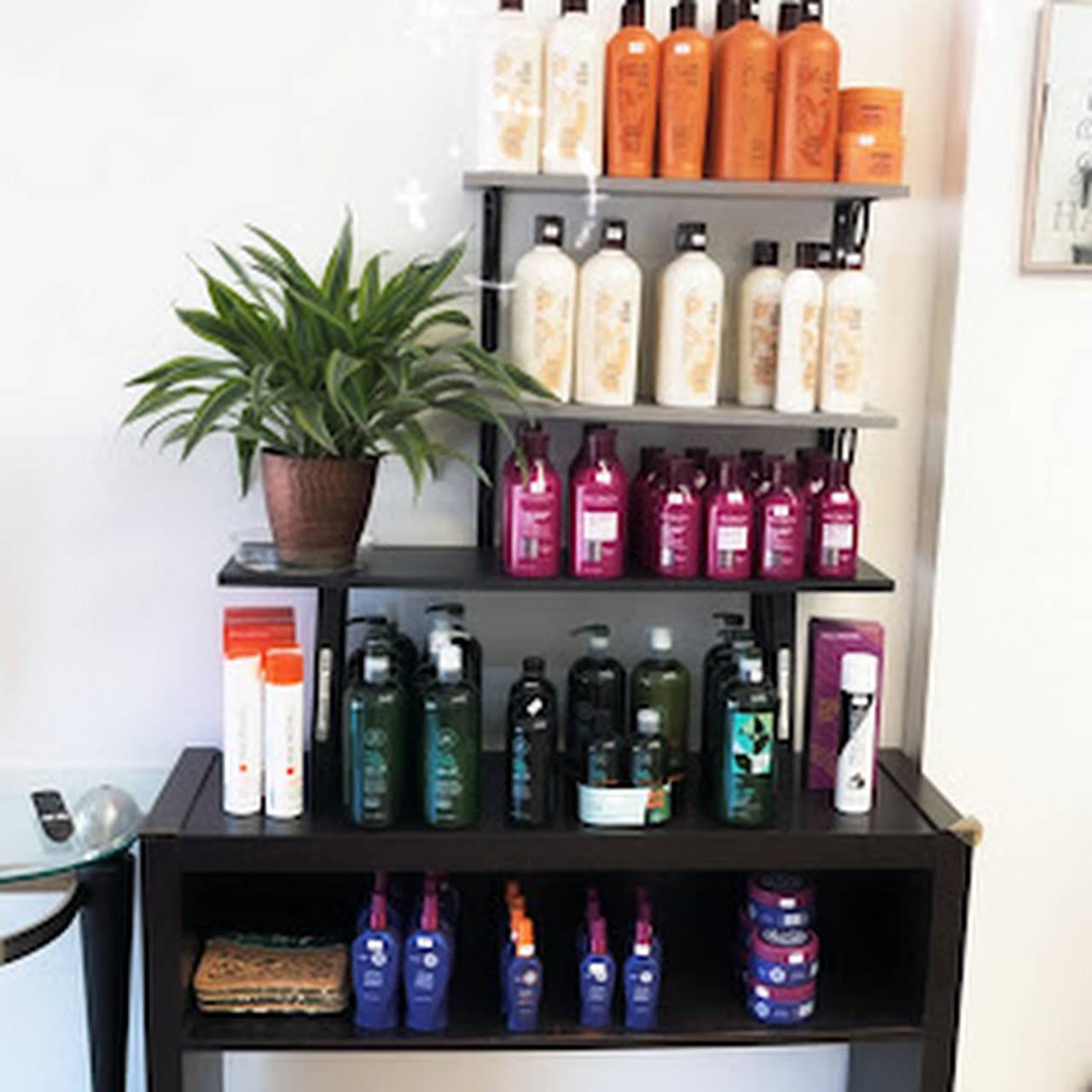 Valentina Hair Salon Hair Salon in Fontana