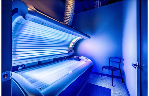 Celebrity Tan + Wellness