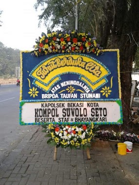 TOKO BUNGA RAGUNAN FLORIST, Author: Rehana Safara