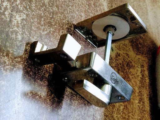 Indicator bathroom latch post image