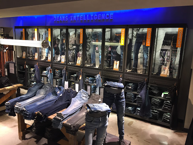 JACK & JONES - Leicester