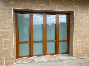 Photo n°4 de Pedro Menuiseries à Pomponne (Menuisier)