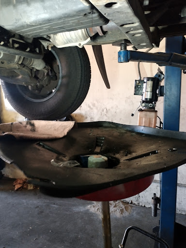 Reyes Mechanic Services Gallery - United States