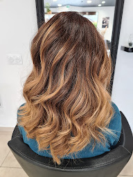 Photo n°41 de L'Atelier Du Coiffeur à Saint-Julien-de-l'Escap (Salon de coiffure)