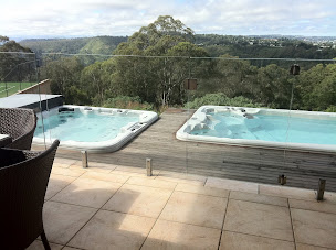 Photo n°13 de Wellness Family Sens Spas, Spas de nage, Sauna et Hammam Distributeur Fatboy à Sens (Bassin de natation)