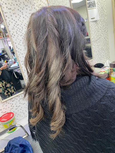 I SHREE HAIR AND BEAUTY SALON - Thumbnail
