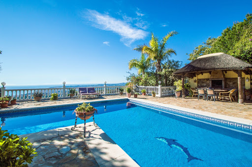 Hernán Bustos - Real Estate Experts Gallery - Spain