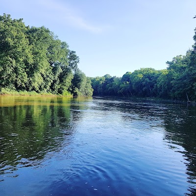 Thaxton’s Canoe Trails and Paddlers’ Inn