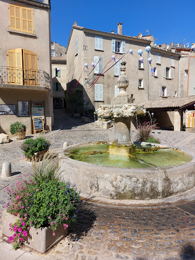 Grande Fontaine de Valensole