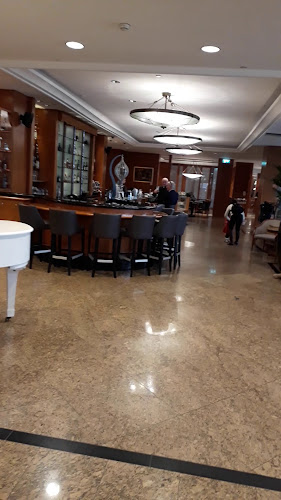 https://www.ihg.com/intercontinental/hotels/gb/en/budapest/budhb/hoteldetail?cm_mmc=GoogleMaps-_-IC-_-HU-_-BUDHB