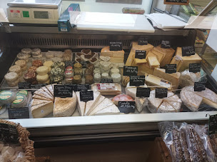 Photo n°33 de Épicerie Au p'tit marché de Camille à Dhuizon (Service d'affûtage)