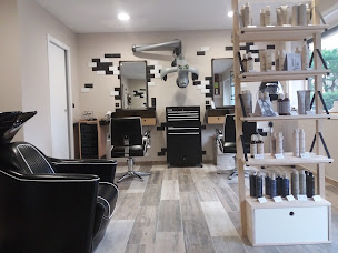 Photo n°2 de Ascendance coiffure à La Seyne-sur-Mer (Salon de coiffure)