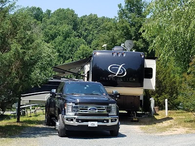 Aquia Pines Camp Resort