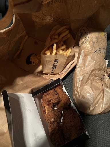 Photo 1 - Chicken Street Reims Naan & Fried Chicken