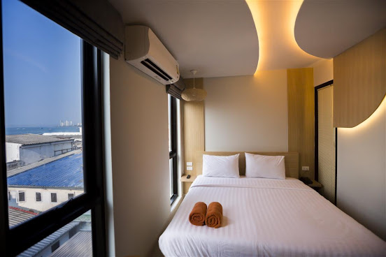 P72 Hotel Walking Street Pattaya by null