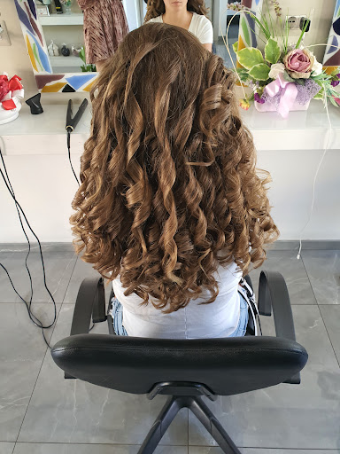 Parrucchiera New look di Carla Esposito coiffeur donna e uomo - Thumbnail