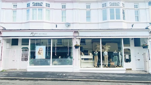 Mojo's Hair & Beauty Salon