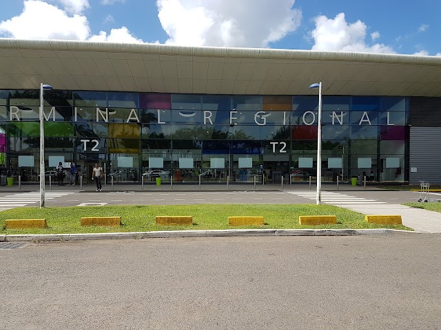 Aéroport de Pointe-à-Pitre Le Raizet