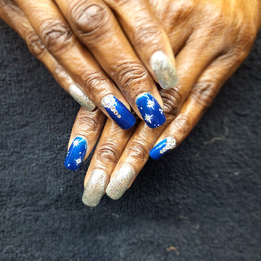 True Nails Salon & medically licensed - Thumbnail