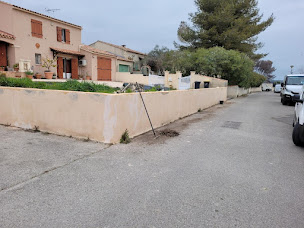 Photo n°8 de Modeste Jean : Artisan Couvreur 13 à Marignane (Peintre en bâtiment)