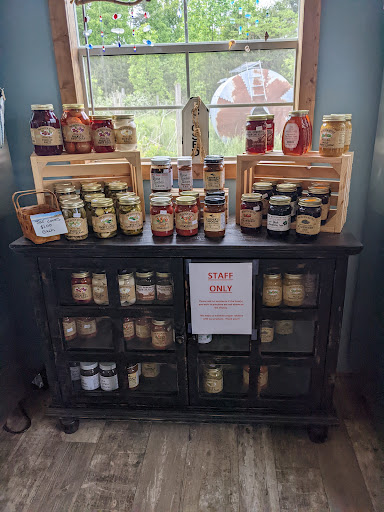 Moffitt Toolan Family Farm Store - Thumbnail