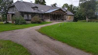 Photos of Esna m&otilde;is