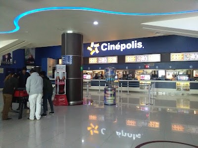 Photos of Cin&eacute;polis Boulevard