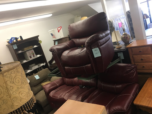 J & J Furniture Plus Gallery - United States