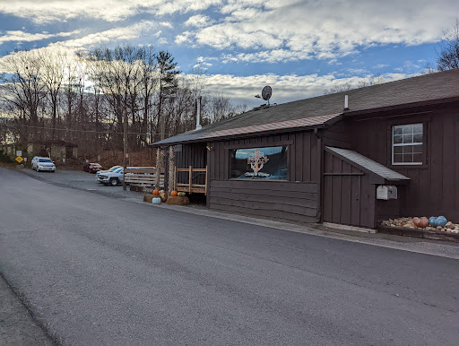 The Klam'r Tavern and Marina - Thumbnail