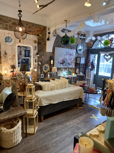 Le Magasin Marseillan Gallery - France