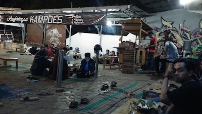 Photos of Angkringan Kampoes