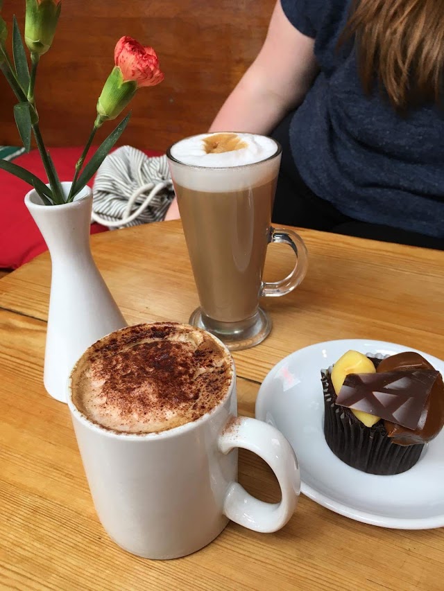 Waterside Cafe