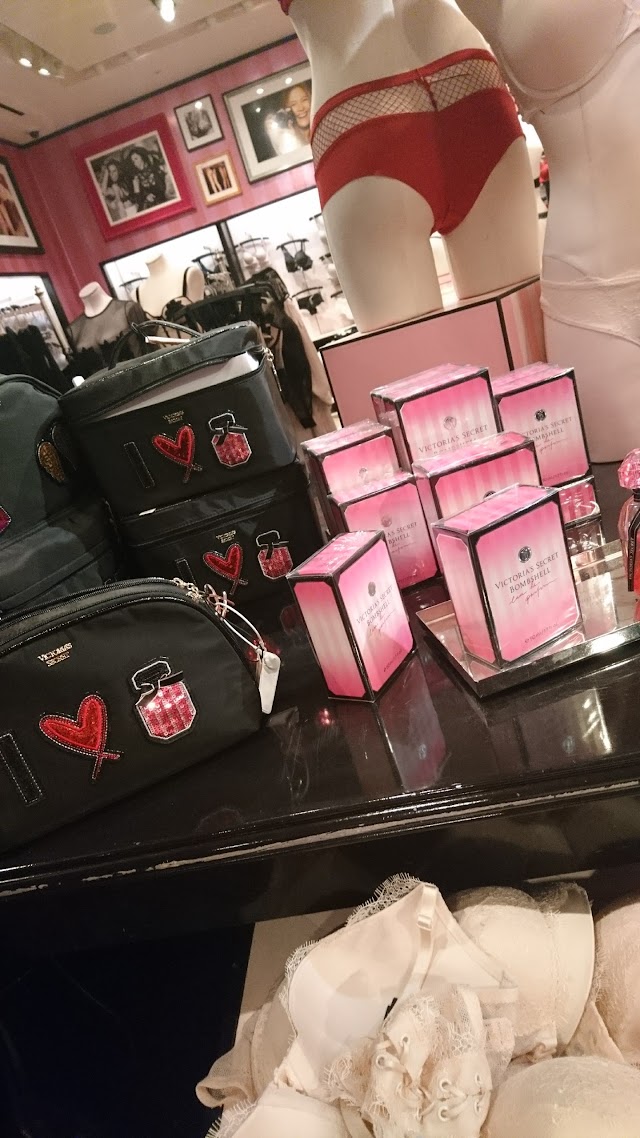 Victoria's Secret & Victoria's Secret PINK - Westfield Stratford City